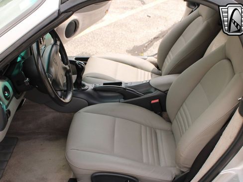 Used 1998 Porsche Boxster image 18