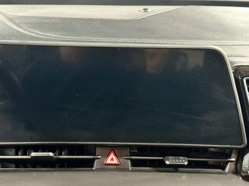 Used 2023 Kia Sportage EX image 19