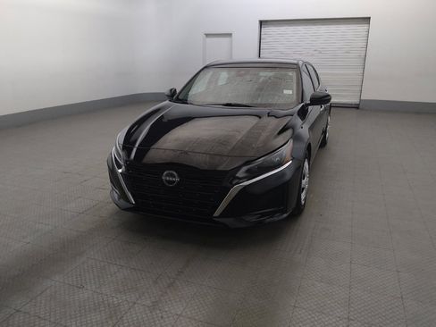 Used 2023 Nissan Altima 2.5 S FWD image 15