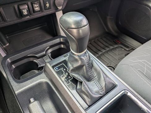 Used 2019 Toyota Tacoma TRD Off-Road image 13