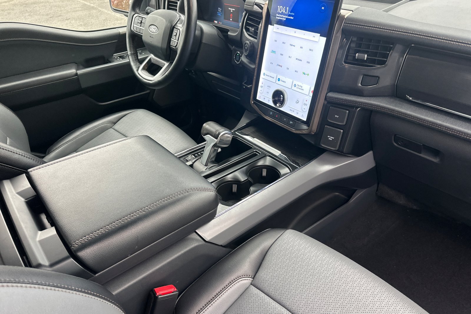 Certified 2024 Ford F150 Lightning Lariat AWD/4WD image 14