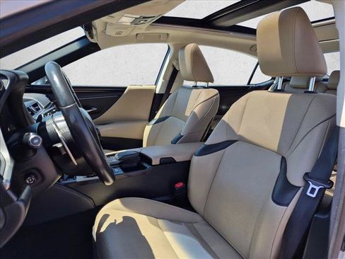 Used 2020 Lexus ES 350 w/ Premium Package FWD image 23