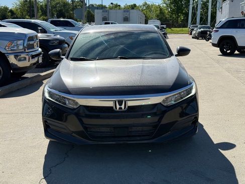 Used 2020 Honda Accord LX image 3
