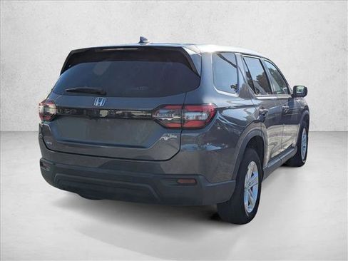 Certified 2023 Honda Pilot LX image 5