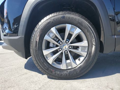 New 2026 Chevrolet Equinox LT w/ Safety and Technology Package FWD image 7