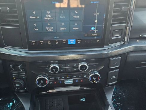 Used 2024 Ford F250 Lariat w/ Sport Appearance Package image 11