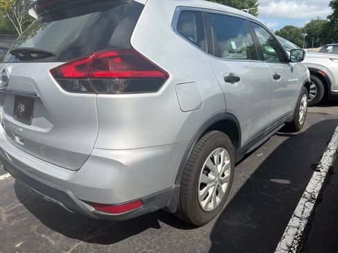 Used 2020 Nissan Rogue S FWD image 7