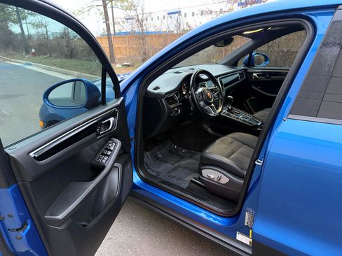 Used 2018 Porsche Macan image 13