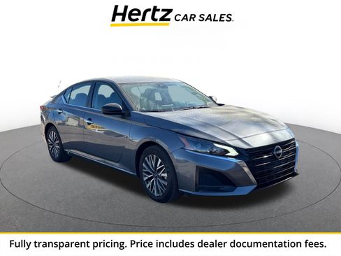 Used 2025 Nissan Altima 2.5 SV FWD image 1
