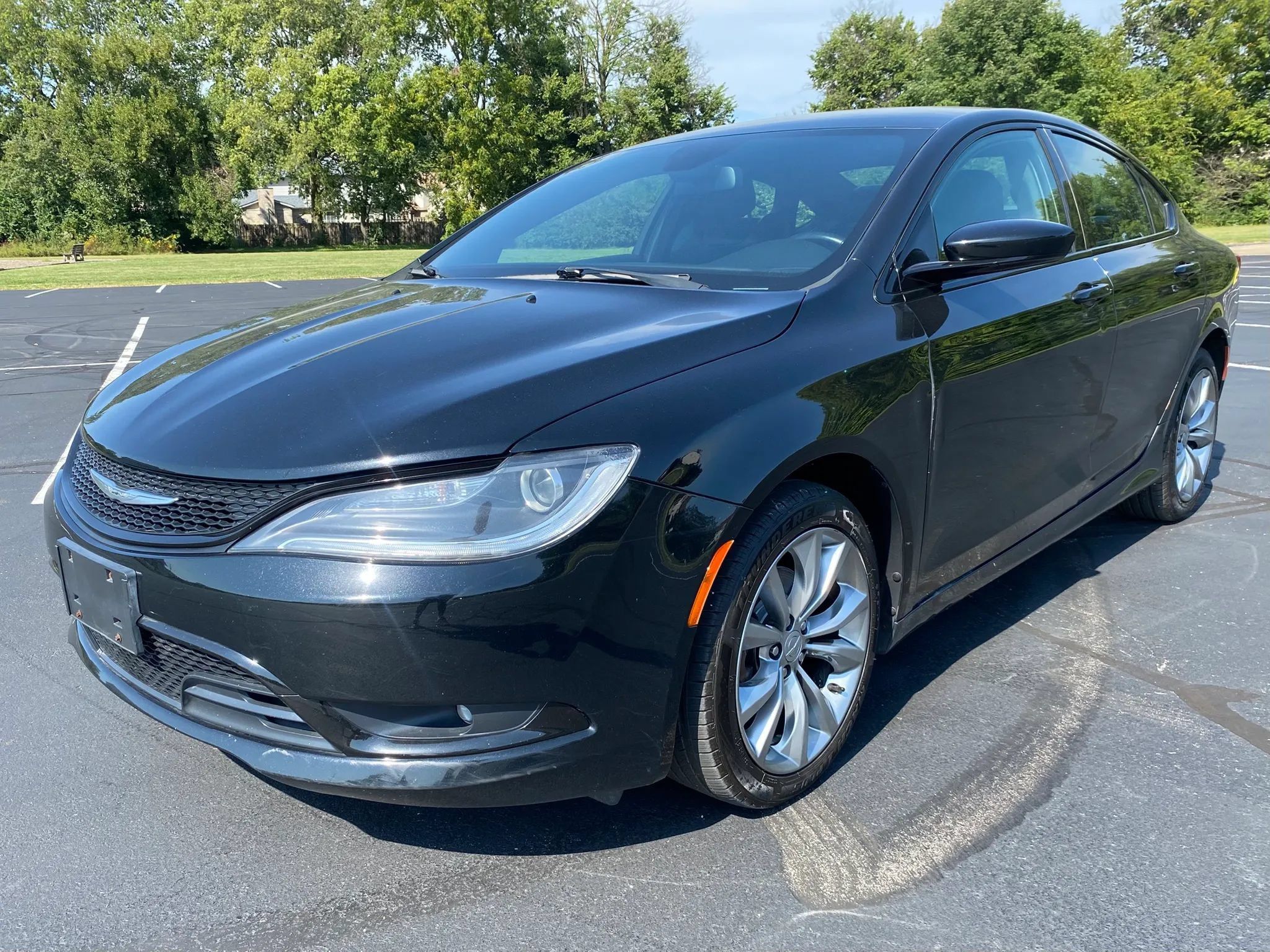 Used 2016 Chrysler 200 S FWD image 1