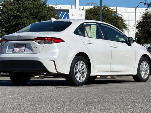 Certified 2024 Toyota Corolla LE w/ LE Convenience Package image 3