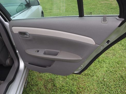 Used 2009 Chevrolet Malibu LT FWD image 14
