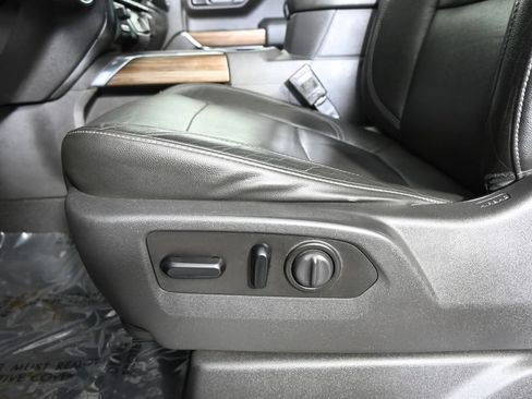 Used 2020 Chevrolet Silverado 1500 LT Trail Boss AWD/4WD image 21