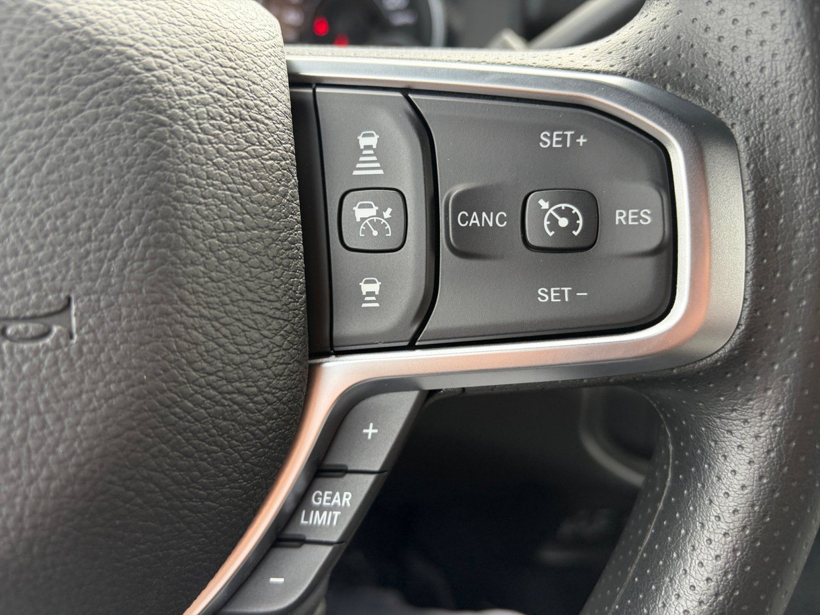 New 2027 RAM 3500 Tradesman AWD/4WD image 18