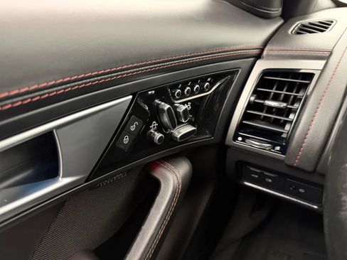 Used 2016 Jaguar F-TYPE R AWD/4WD image 16