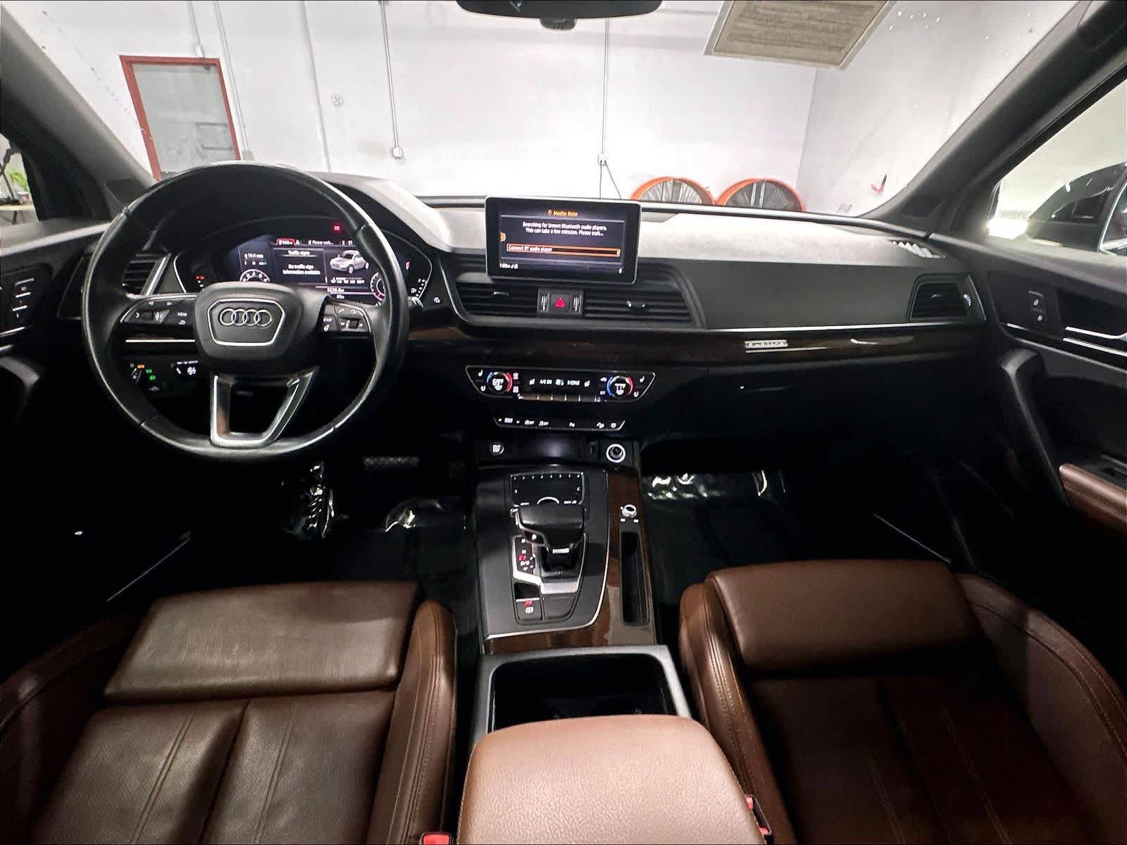 Used 2019 Audi Q5 2.0T Premium Plus w/ Premium Plus Package AWD/4WD image 16
