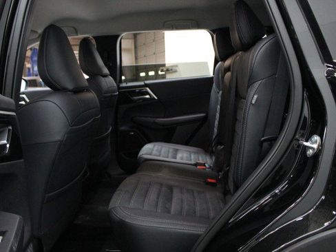 New 2026 Mitsubishi Outlander SE AWD/4WD image 24