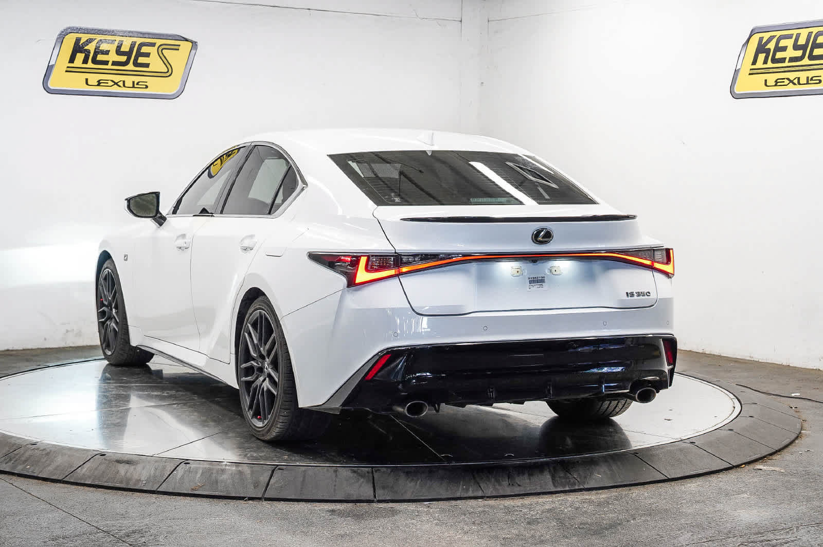 Used 2023 Lexus IS 350 F Sport RWD image 2