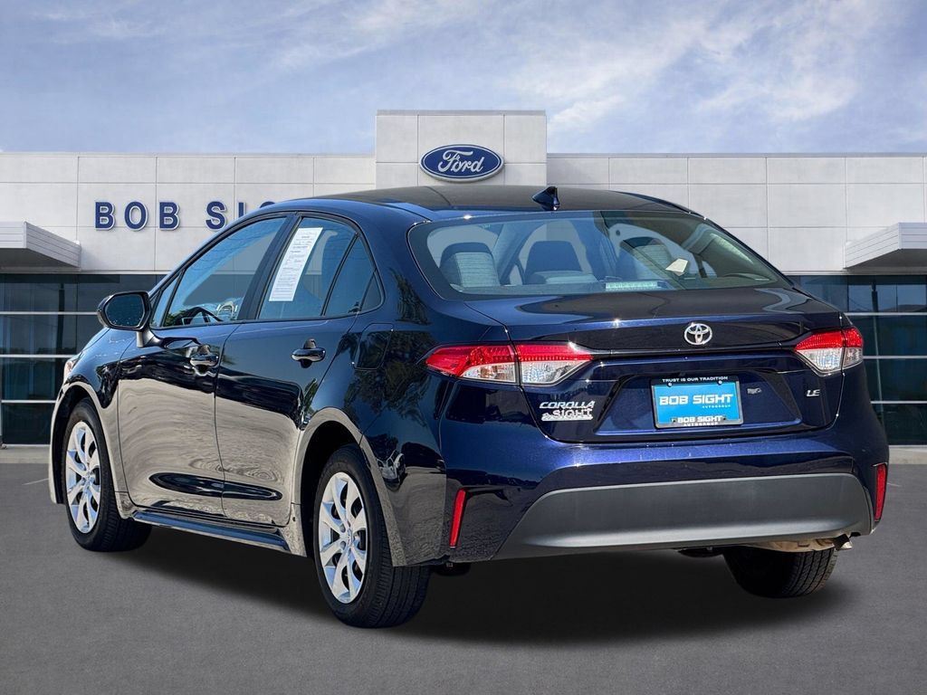 Used 2025 Toyota Corolla LE FWD image 33