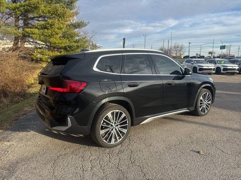 Used 2025 BMW X1 xDrive28i w/ Premium Package image 3