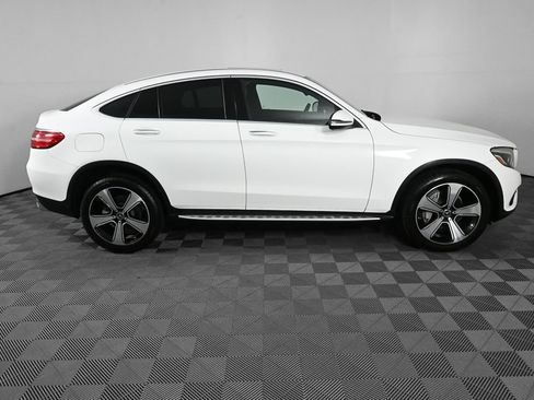 Used 2019 Mercedes-Benz GLC 300 4MATIC Coupe image 26