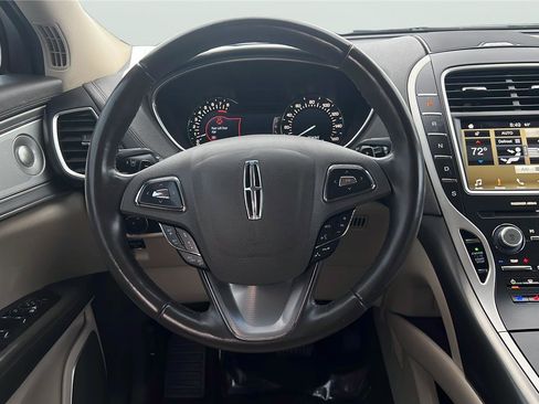 Used 2016 Lincoln MKX Reserve w/ Luxury Package image 11