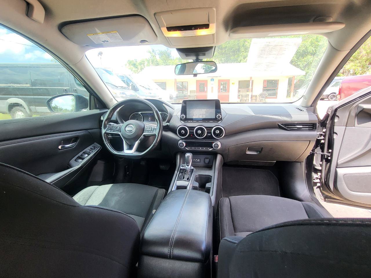Used 2021 Nissan Sentra SV FWD image 21