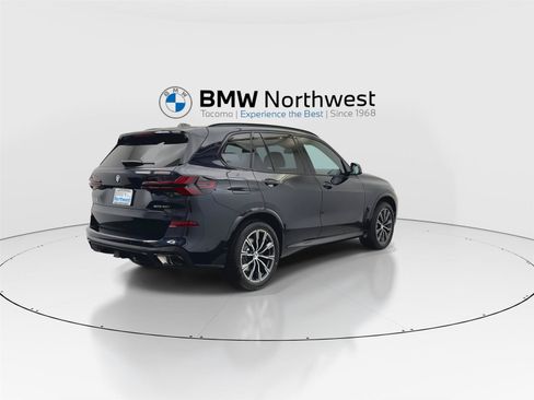 New 2026 BMW X5 xDrive40i w/ M Sport Package AWD/4WD image 3