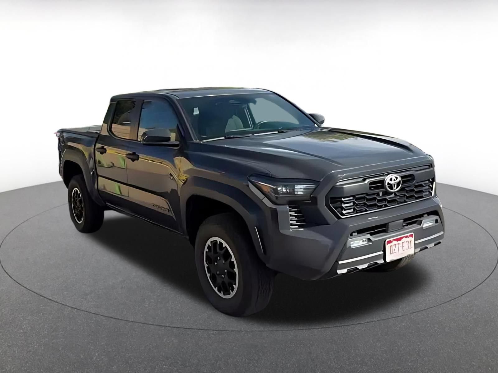 Used 2025 Toyota Tacoma TRD Off-Road AWD/4WD image 3
