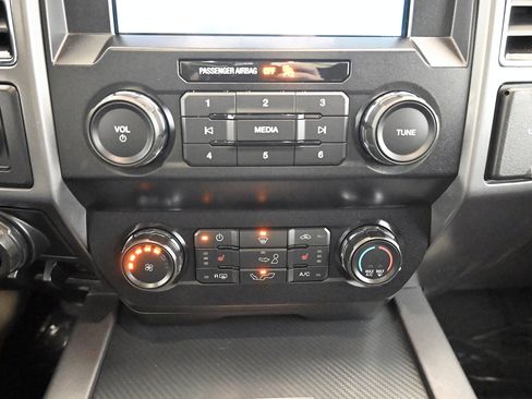 Used 2020 Ford F150 XLT w/ Equipment Group 302A Luxury image 18