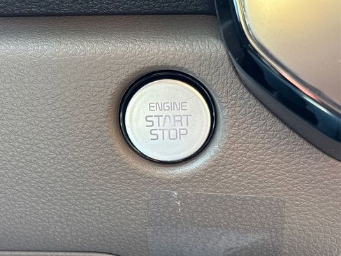 New 2026 Kia Carnival FWD image 19