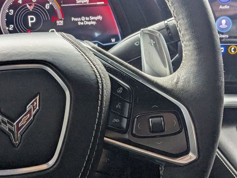 Used 2023 Chevrolet Corvette Stingray w/ Z51 Performance Package image 17