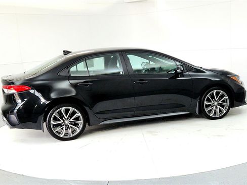 Used 2022 Toyota Corolla SE image 6