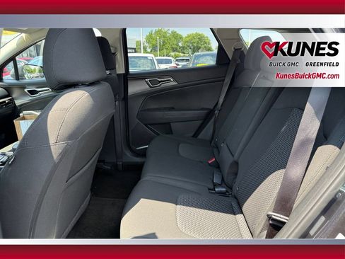 Used 2026 Kia Sportage LX FWD image 31