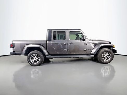 Used 2024 Jeep Gladiator Sport AWD/4WD image 8