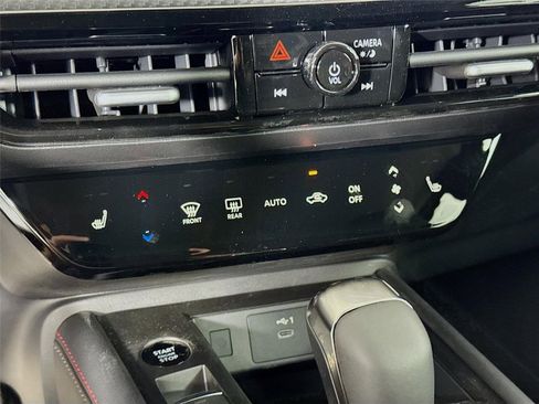 New 2026 Nissan Kicks SR FWD image 16