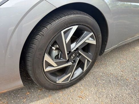 Used 2025 Hyundai Elantra Sport w/ Cargo Package image 9