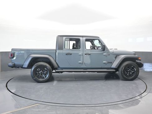 New 2026 Jeep Gladiator Sport image 7