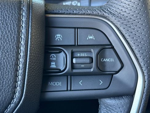 New 2025 Toyota Tacoma TRD Off-Road image 27