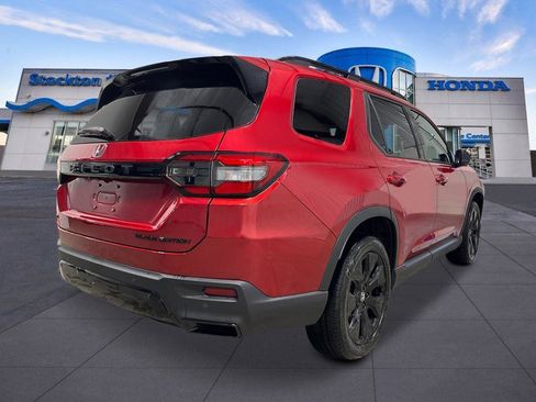 New 2026 Honda Pilot Black Edition image 5