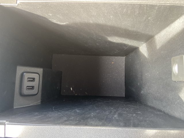 Used 2022 Chevrolet Equinox Premier AWD/4WD image 39