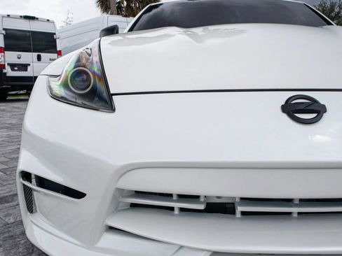 Used 2016 Nissan 370Z Coupe RWD image 22