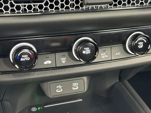 Certified 2026 Honda HR-V Sport image 18