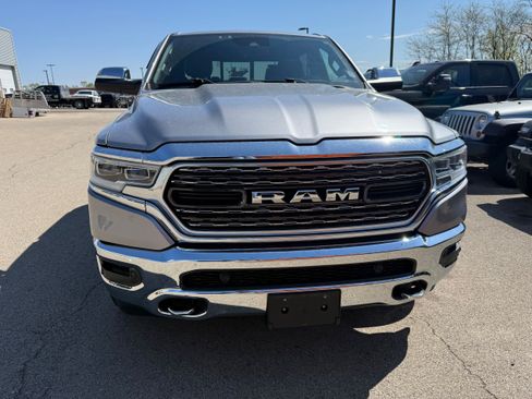 Used 2019 RAM 1500 Limited AWD/4WD image 2