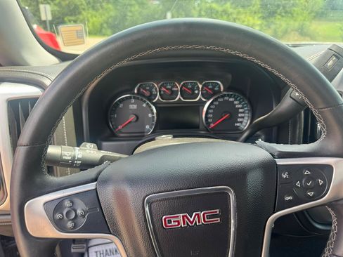 Used 2017 GMC Sierra 1500 SLE w/ Suspension Package, Off-Road AWD/4WD image 11