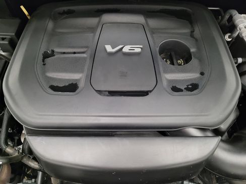 Used 2018 Jeep Grand Cherokee Trailhawk AWD/4WD image 30