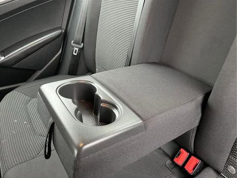 Used 2018 Volkswagen Passat 2.0T S image 28