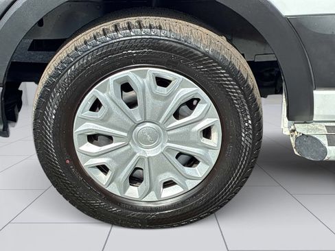 Used 2025 Ford Transit 250 Low Roof w/ Exterior Upgrade Package RWD image 12