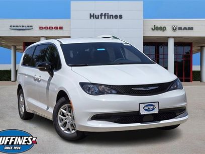 New 2025 Chrysler Voyager LX