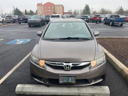 Used 2011 Honda Civic LX image 2